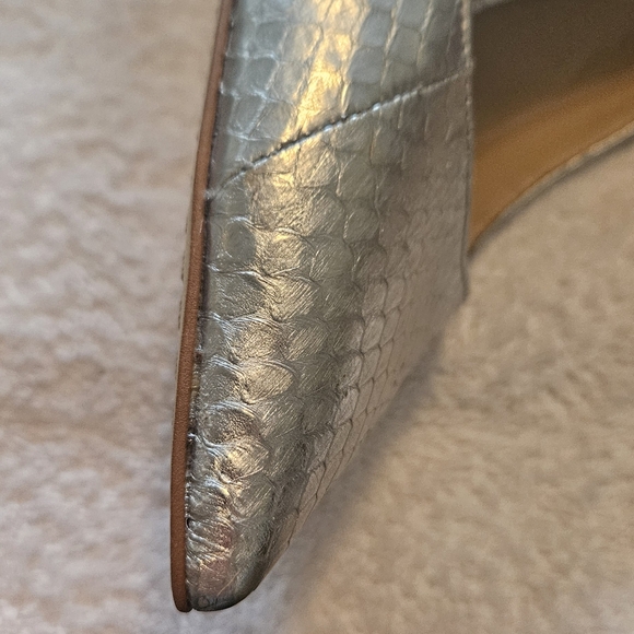 Vince Camuto metallic silver 4 inch heel - Picture 5 of 16